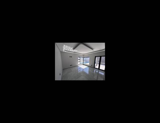 4 BEDROOM HOUSE FOR SALE IN SIX FOUNTAINS RESIDENTIAL ESTATE